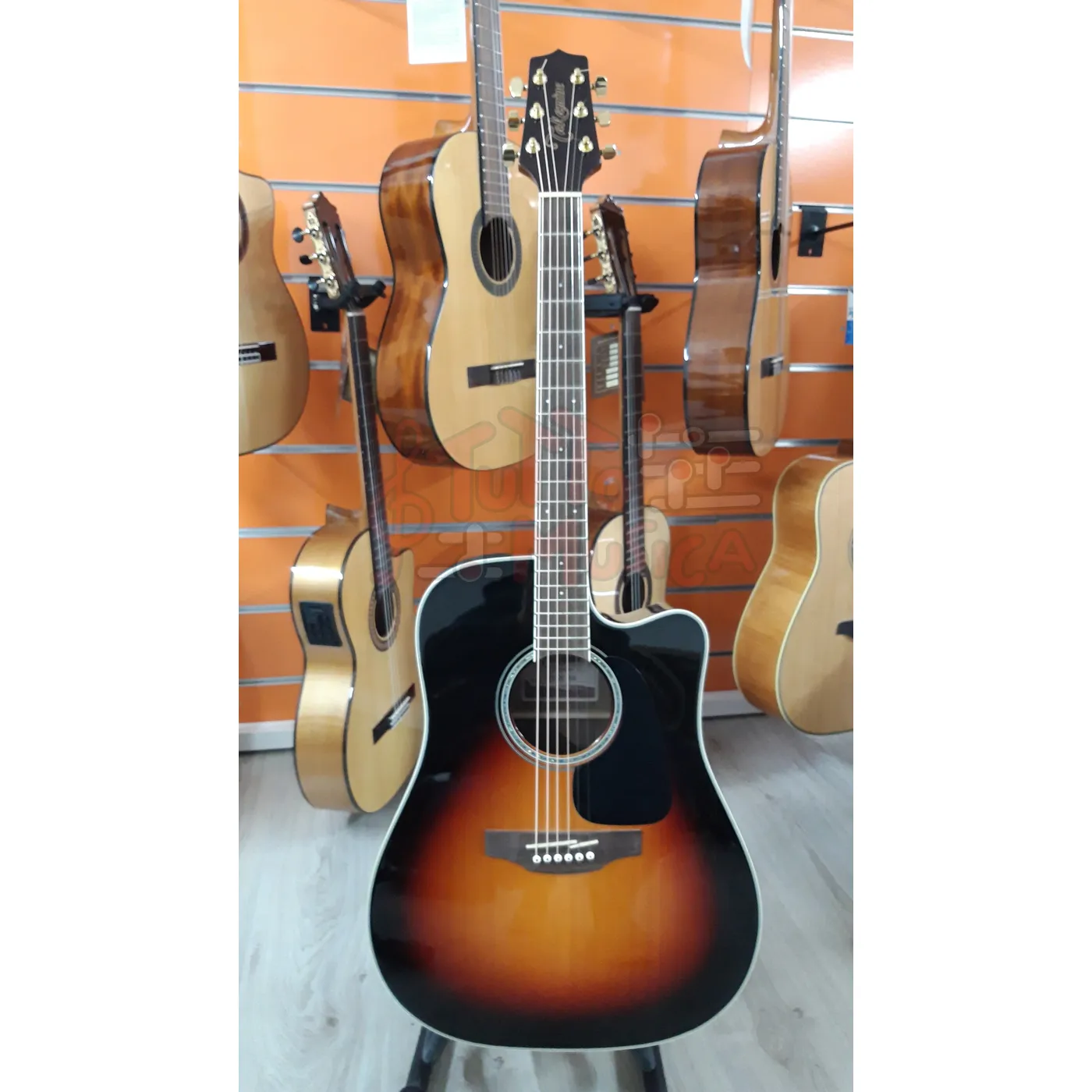 Takamine GD51CE BsB Chitarra acustica ex demo – TuttoMusicaNET